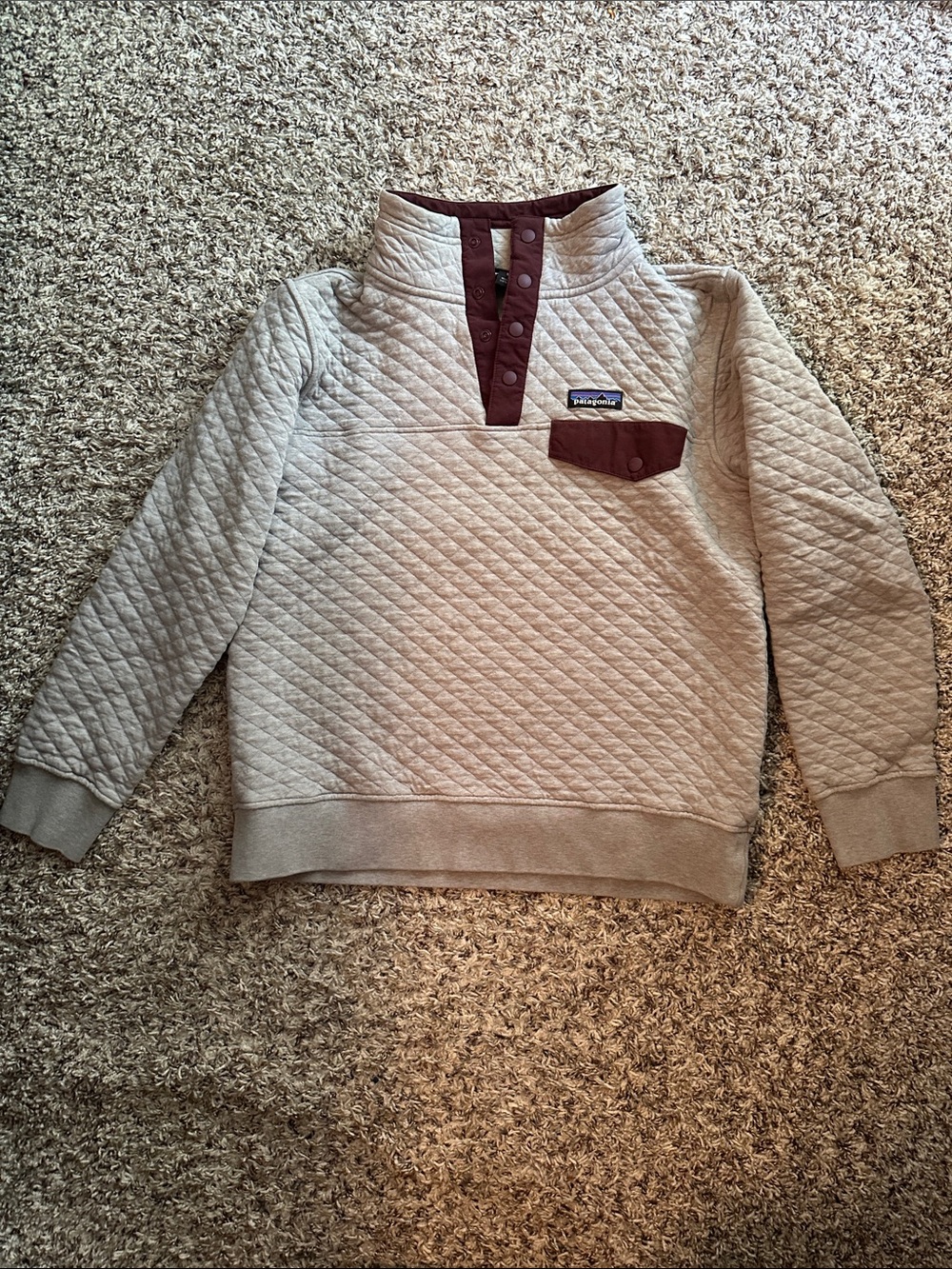 Patagonia Quilted Snap Pullover - Light Gray with Maroon Accents